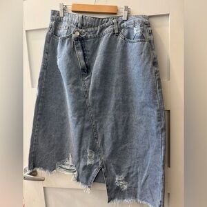 SHEIN Asymmetrical Distressed Denim Skirt - Blue size 30